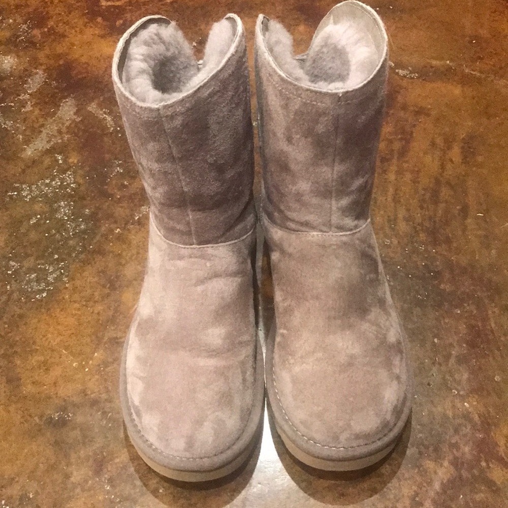 Ugg boots women’s size 6